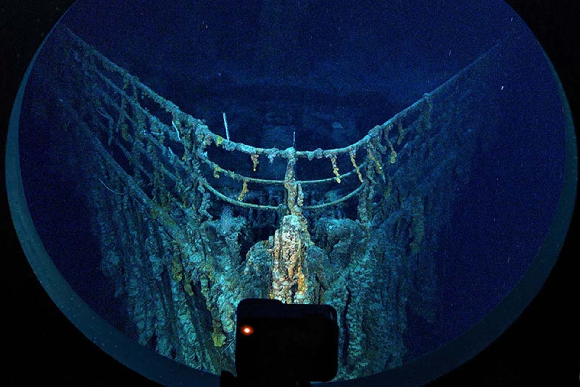 Cronología de una expedición al Titanic sin final feliz