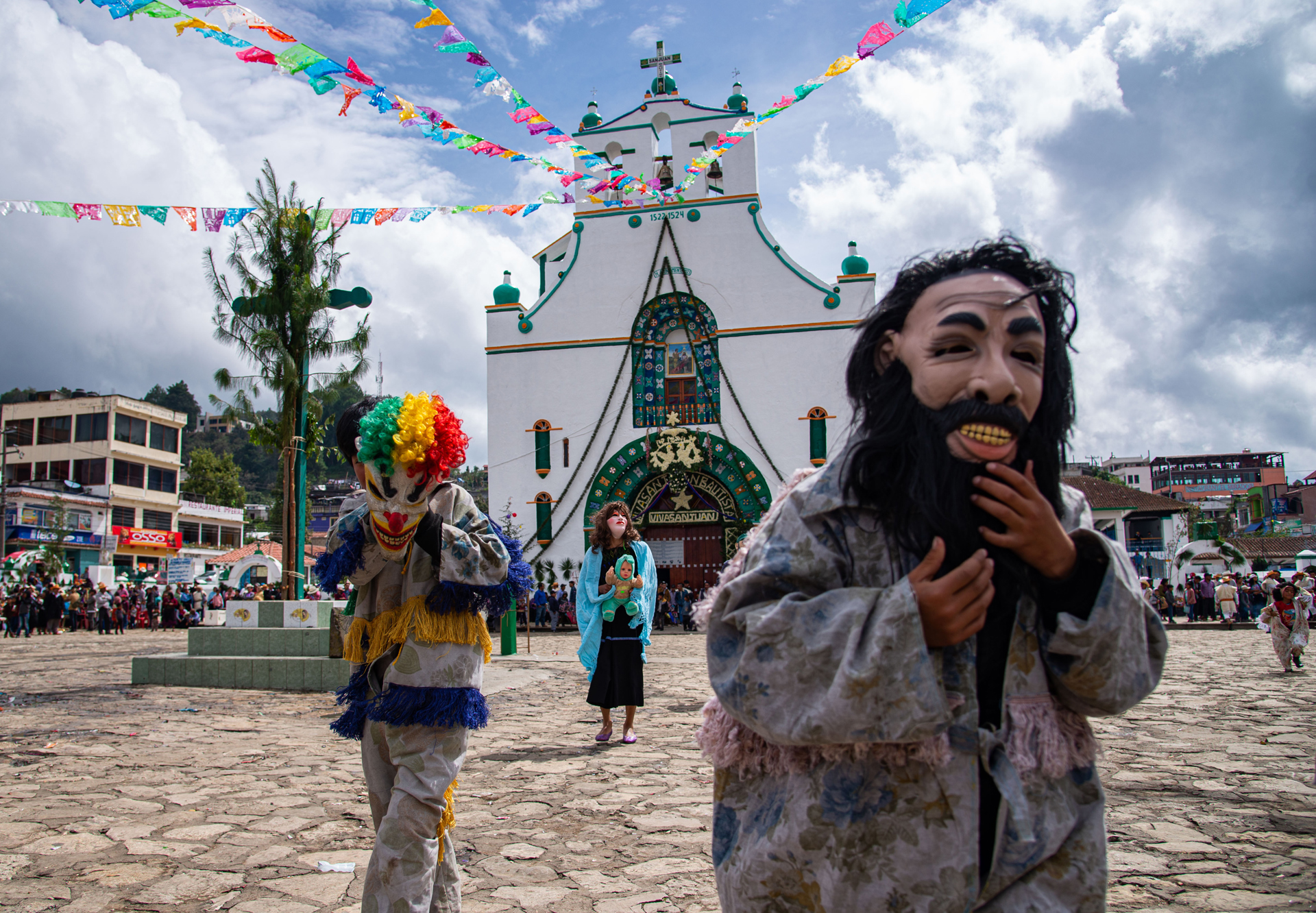 Pueblos mayas tzotziles invocan lluvias en temporada de sequía en el sur de México